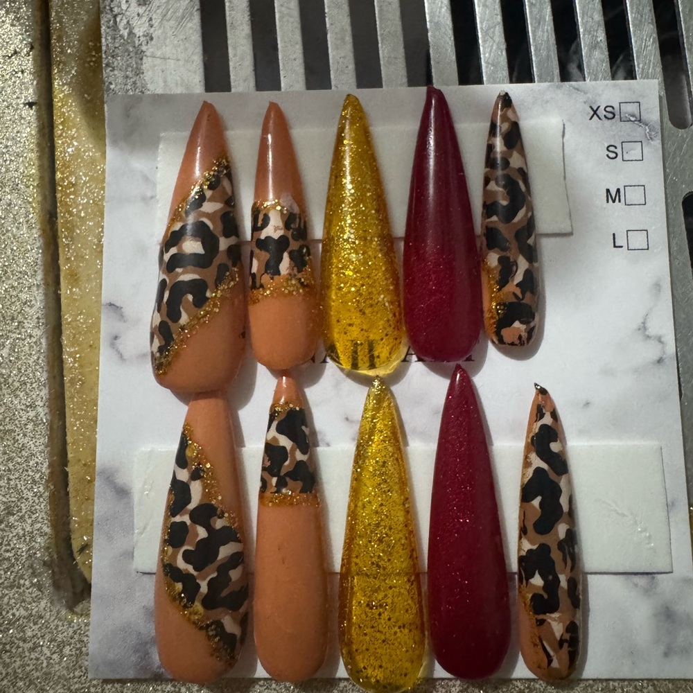 Leopard Print and Glitter Nail Set